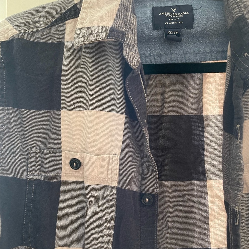 American Eagle Men’s Flannel XS - Picture 2 of 3